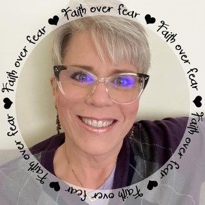 Meet your Posher, Shana